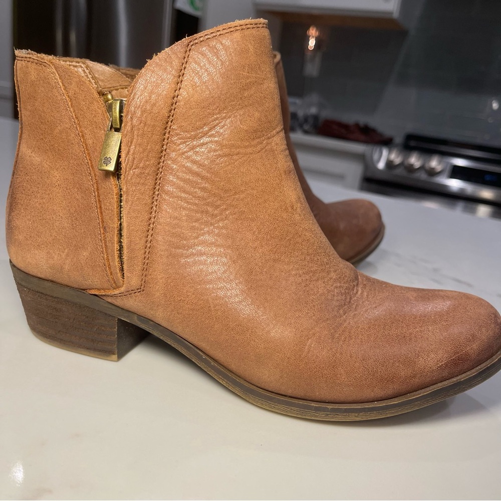 Lucky Brand Chic Brown Leather Ankle Booties w/ zipper detail - Picture 3 of 13